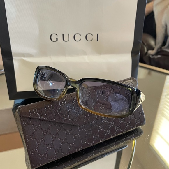 Gucci sunglasses with Gucci box